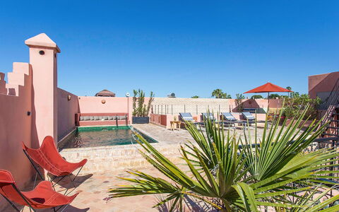 Riad Special: Hacienda, Estate, Udendørs Møbler, Gårdsplads, Landscaping, Villa, Blomsterkrukke, Hotel, Svømmepøl