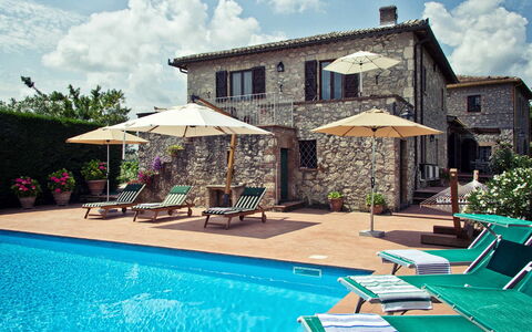 Villa Selvamica: Svømmepøl, Udvej, Estate, Villa, Hotel, Hacienda, Eco Hotel, Mansion, Landscaping, Liggestol