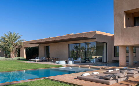 Villa Amrabat: Svømmepøl, Udvej, Estate, Hjem, Skygge, Landscaping, Villa, Hacienda, Eco Hotel