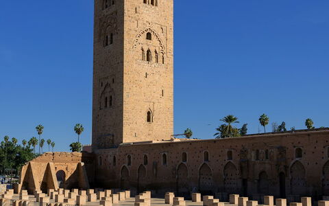 Riad Ali: Tårn, Landskab, Milepæl, Historisk Sted, Turistattraktion, Historie, Monument, Oldtidshistorie