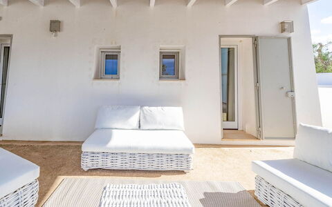 Villa Il Guaceto: Skygge, Design, Udendørs Møbler, Dagslys, Stol, Altan, Udvej, Villa, Soveværelse, Pude