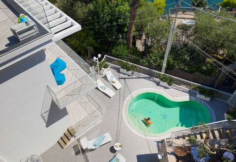 Villa del Cantone: Svømmepøl, Udvej, Udendørs Møbler, Kompositmateriale, Eco Hotel, Estate, Fritid, Skygge, Villa, Thermae