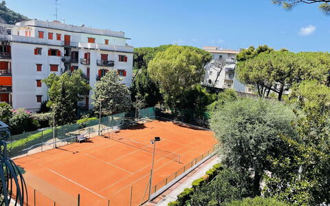 Nole 1: Træ, Boligområde, Tennisbane, Kvarter, Lejlighed, Urban Design, Ejerlejlighed, Tennis, Forstad