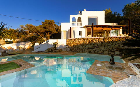 Sa Galera Villa: Svømmepøl, Udvej, Estate, Eco Hotel, Villa, Skygge, Hacienda, Landscaping, Backyard