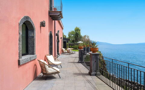 Villa Pozzillo: Hav, Coastal Og Oceaniske Landskabsformer, Kyst, Ocean, Stol, Altan, Stueplante, Blomsterkrukke, Bugt