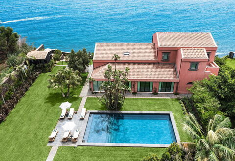 Villa Pozzillo: Svømmepøl, Udvej, Estate, Hav, Eco Hotel, Fritid, Villa, Ocean, Mansion, Badeby