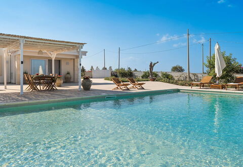 Villa Camporeale: Svømmepøl, Udvej, Estate, Skygge, Villa, Eco Hotel, Hacienda, Hotel, Udendørs Møbler