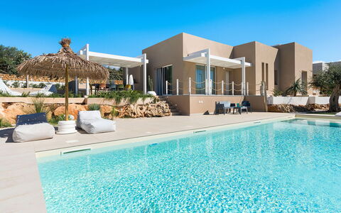 Villa Cornino: Udvej, Svømmepøl, Estate, Eco Hotel, Udendørs Møbler, Villa, Fritid, Skygge, Paraply, Hotel