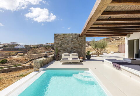 Villa Medea: Gulvbelægning, Svømmepøl, Flise, Penthouselejlighed