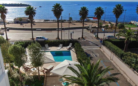 Casa Leuca: Svømmepøl, Udvej, Udendørs Møbler, Skygge, Paraply, Ferie, Liggestol, Eco Hotel, Hotel