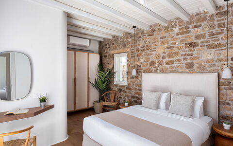 Villa Aspasia: Stueplante, Lampe, Blomsterkrukke, Villa, Hotel, Altan