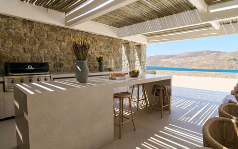 Villa Socrate: Møbel, Gulvbelægning, Køkken, Naturmateriale, Stol, Countertop, Design, Bejdse, Trægulve, Hårdttræ