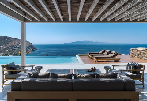 Villa Pegaso: Coastal Og Oceaniske Landskabsformer, Hav, Udvej, Udendørs Møbler, Svømmepøl, Ocean, Stol, Skygge, Kyst