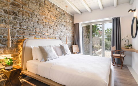 Villa Demetra: Soveværelse, Seng, Sengetøj, Sengetøj, Pude, Bed Frame, Throw Pillow, Suite, Sengetøj, Hotel