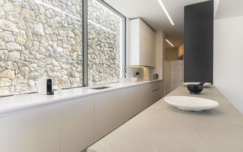 Villa Teseo: Indretning, Væg, Gulvbelægning, Træ, Køkken, Countertop, Etage, Loft, Belysning, Hjem