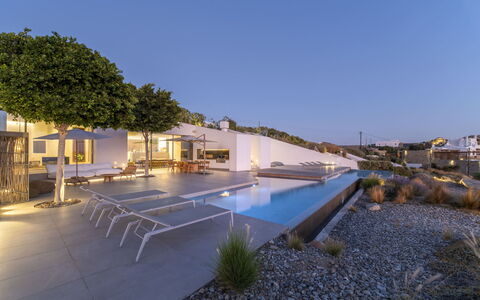 Villa Teseo: Svømmepøl, Estate, Udvej, Villa, Skygge, Landscaping, Eco Hotel, Hotel, Penthouselejlighed, Altan