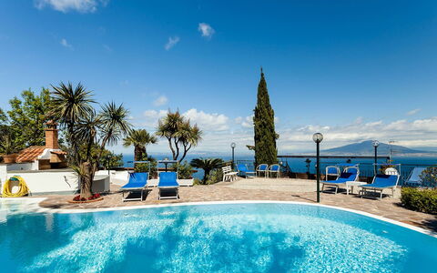 Villa Angel: Blå, Udvej, Svømmepøl, Ferieby, Hotel, Eco Hotel, Badeby, Villa, Hacienda