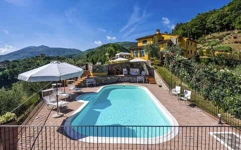 Villa delle Rose: Bakke, Bjergkæde, Hill Station, Dal, Svømmepøl, Landsby, Kam, Ferieby, Eco Hotel, Bjerglandsby