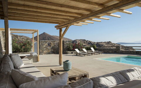 Villa Mycenaean: Skygge, Pergola, Udendørs Struktur, Udendørs Møbler, Udvej, Kolonne, Bjælke, Villa, Svømmepøl