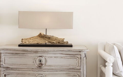 Campani Villa: Møbel, Naturmateriale, Skuffe, Dresser, Maling, Sengebord, Lampe, Stue, Skænk, Billedramme