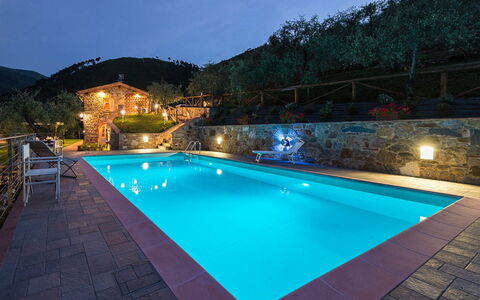Il Podere: Blå, Svømmepøl, Udvej, Water Feature, Eco Hotel, Ferieby, Hotel, Thermae, Villa, Reflekterende Pool