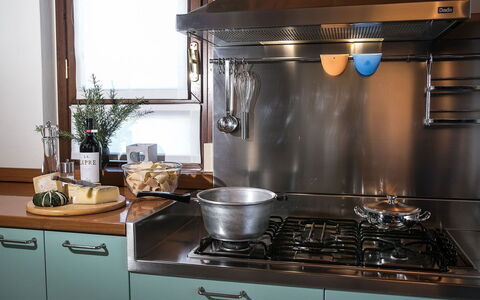 Verbano: Køkken, Køkken Apparat, Større Bandage, Countertop, Komfur, Komfur, Husholdningsapparat, Gaskomfur, Cooktop