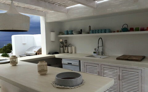Villa Arenas: Møbel, Naturmateriale, Design, Countertop, Køkken, Stueplante