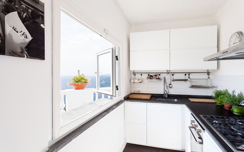 Casa Mariavittoria: Køkken, Større Bandage, Gulvbelægning, Køkken Apparat, Indretning, Countertop, Møbel, Etage, Hjem, Lejlighed