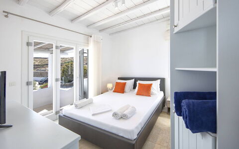 Villa Cassandra: Etage, Lejlighed, Soveværelse, Hotel, Seng, Bejdse, Udvej, Sengetøj, Bed Frame, Pude