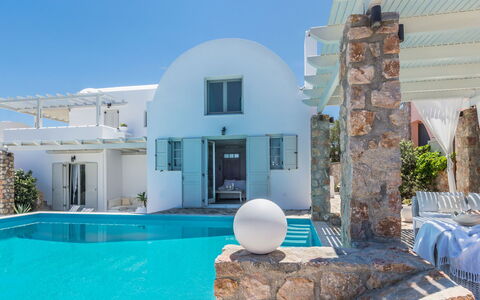 Villa Crystal: Blå, Svømmepøl, Udvej, Estate, Villa, Mansion, Hotel, Stol, Design, Dome