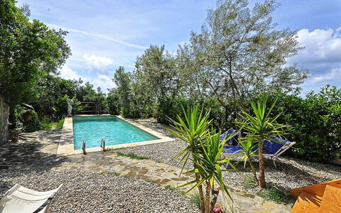 Villa del Mare: Have, Landscaping, Backyard, Walkway, Flise, Svømmepøl, Hacienda