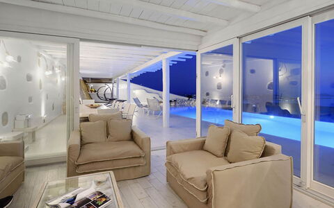 Villa Fabulous: Møbel, Indretning, Etage, Udvej, Lejlighed, Stol, Loft, Hotel, Svømmepøl, Eco Hotel
