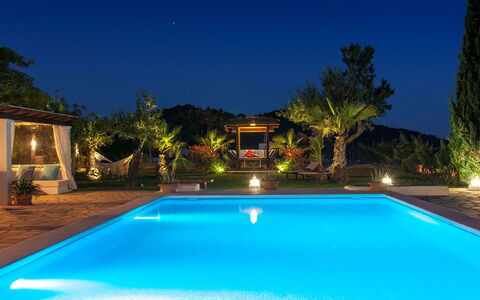 Villa Jardin: Svømmepøl, Blå, Udvej, Eco Hotel, Thermae, Udendørs Møbler, Water Feature, Fritid, Landskab Belysning, Hacienda