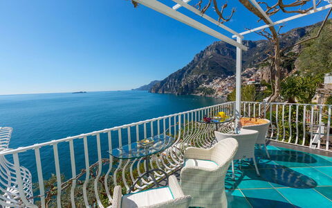 Villa Magnolia: Blå, Hav, Stol, Kyst, Altan, Udvej, Udendørs Møbler, Eco Hotel, Ferieby, Tropics