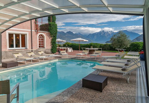 Villa Meridiana: Bakke, Bjergkæde, Have, Udvej, Estate, Svømmepøl, Dal, Hill Station, Eco Hotel, Alps