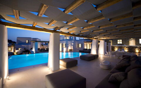 Villa Opallia: Blå, Svømmepøl, Udvej, Hotel, Villa, Thermae, Stol, Eco Hotel, Design, Gårdsplads