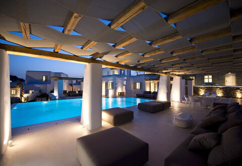 Villa Opallia: Blå, Svømmepøl, Udvej, Hotel, Villa, Thermae, Stol, Eco Hotel, Design, Gårdsplads