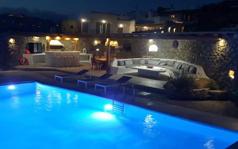 Villa Pirgi: Svømmepøl, Udvej, Water Feature, Fritid, Nat, Udendørs Møbler, Hotel, Ferieby, Eco Hotel, Landskab Belysning