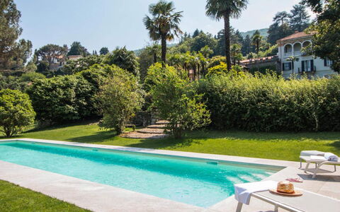 Villa Romantica: Svømmepøl, Busk, Udvej, Have, Fritid, Skygge, Landscaping, Eco Hotel, Hacienda