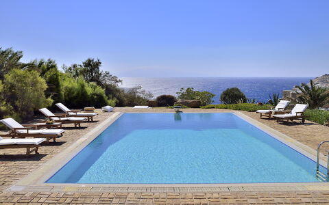 Villa Sesilia: Svømmepøl, Udvej, Eco Hotel, Udendørs Møbler, Stol, Tropics, Villa, Estate, Skygge, Hacienda
