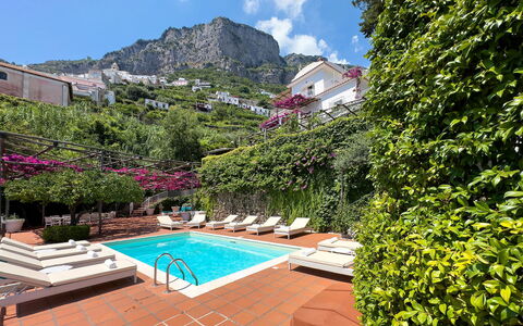 Villa Sole di Amalfi: Svømmepøl, Udvej, Hacienda, Altan, Estate, Eco Hotel, Villa, Gårdsplads, Hotel, Landscaping