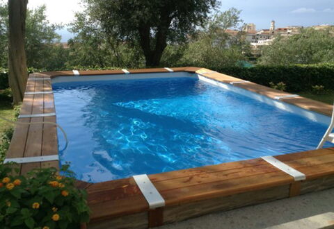 Villa Torre del Sole: Svømmepøl, Kompositmateriale, Fritid, Bejdse, Backyard, Hårdttræ, Water Feature