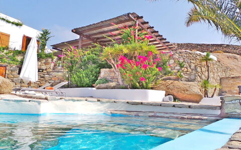 Villa Zenas with Direct Access to the Sea: Svømmepøl, Udvej, Eco Hotel, Landscaping, Hacienda, Water Feature, Villa, Paraply, Hotel