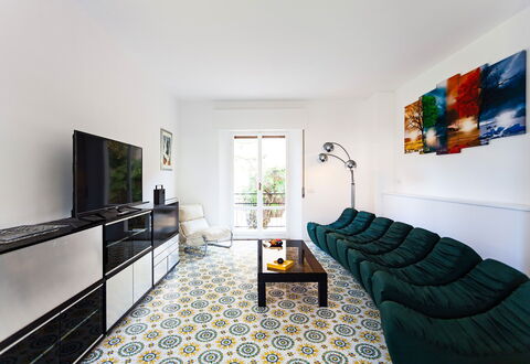 Casa Milena: Møbel, Indretning, Gulvbelægning, Etage, Væg, Couch, Stue, Værelse, Belysning, Hjem