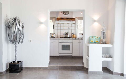 Villa Rigel: Indretning, Gulvbelægning, Væg, Møbel, Loft, Etage, Countertop, Køkken, Hjem, Værelse
