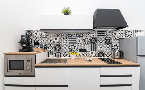 Apartment Vittoria: Køkken, Countertop, Indretning, Køkken Apparat, Gulvbelægning, Cabinetry, Møbel, Etage, Værelse, Komfur