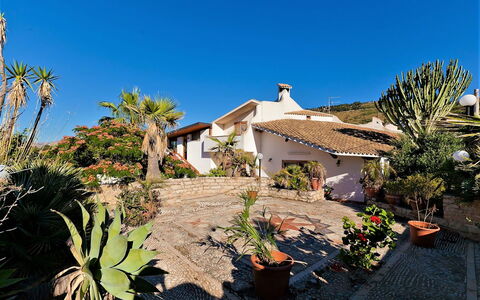 Villa Lo Capo: Hus, Hacienda, Landscaping, Have, Estate, Indkørsel, Villa, Eco Hotel