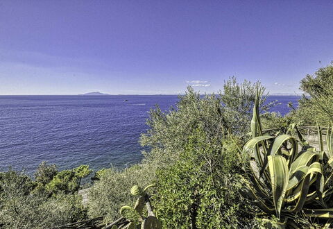 Casa Lubrense: Blå, Vand, Krop Af Vand, Vegetationen, Hav, Horisont, Coastal Og Oceaniske Landskabsformer, Ocean, Kyst, Tropics