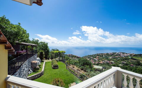 Villa Tortuga: Boligområde, Hav, Kyst, Coastal Og Oceaniske Landskabsformer, Hjem, Ocean, Altan, Estate, Udvej, Eco Hotel