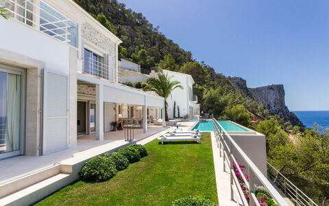 Villa Luce: Svømmepøl, Udvej, Lejlighed, Villa, Hotel, Estate, Eco Hotel, Ferieby, Mansion
